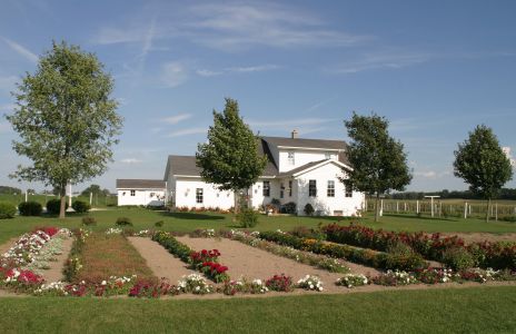 Amish Farm House and Garden