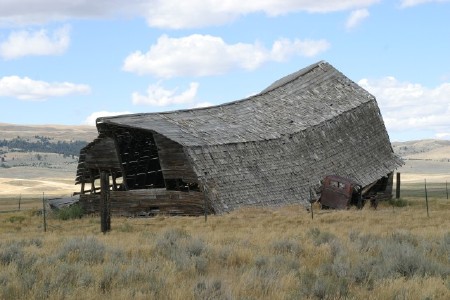 Old barn and car