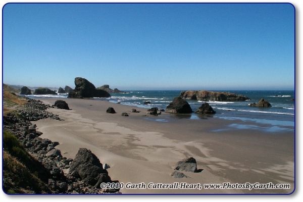 Rocks along the Oregon coast near Gold Beach